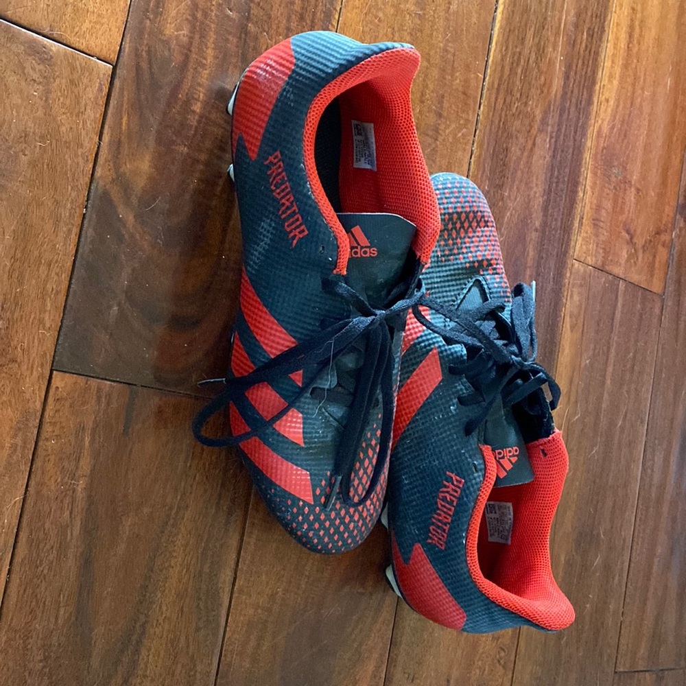 Soccer cleats